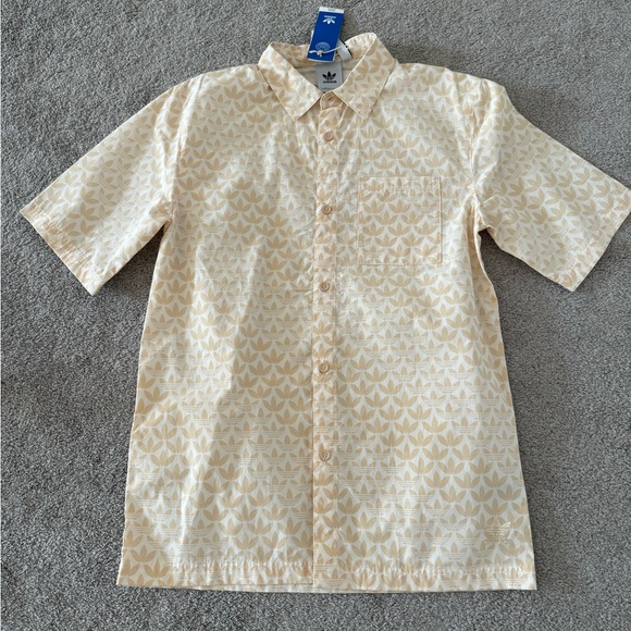 Brand new Adidas logo button up shirt size Small - Picture 1 of 3